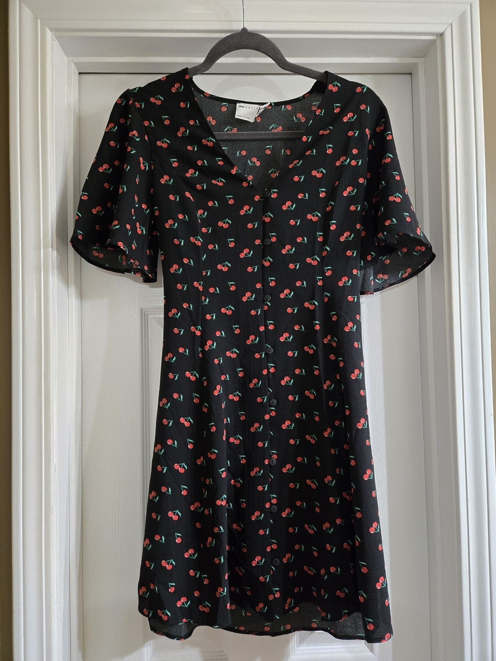 ASOS Design Black Short Sleeve Dress with Red Cherry Print Size 4 Small